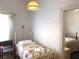 Clarendon Motel and Guesthouse