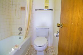 HomeTown Inn by OYO - Liberal, KS