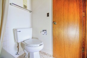 HomeTown Inn by OYO - Liberal, KS