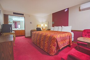 HomeTown Inn by OYO - Liberal, KS