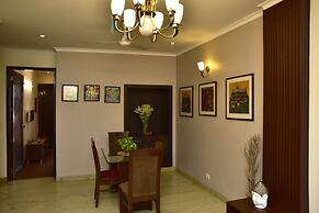 Woodpecker - 2 Bedroom Service Apartment