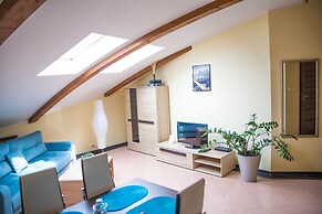 City Aparthotel