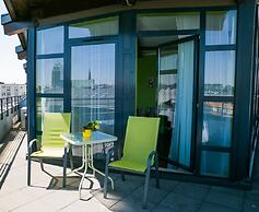 City Aparthotel