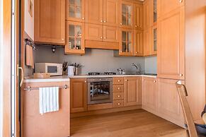 Sunny Canal View in Venice Chic Movida