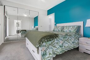 The Apartment, Metung