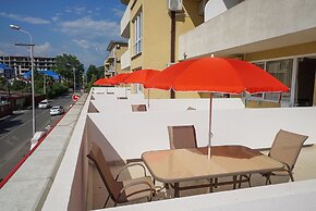 Bliznetsy Apart Hotel