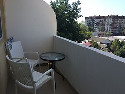 Bliznetsy Apart Hotel