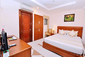 Tan Hoang Long Hotel