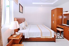 Tan Hoang Long Hotel