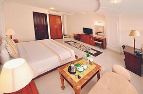 Tan Hoang Long Hotel