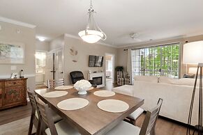 River Crossing #1224 2 Bedroom Condo by RedAwning