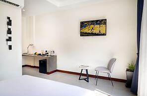 Blanc Smith Residence