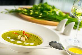 Blanc Smith Residence