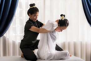 Blanc Smith Residence