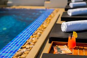 Blanc Smith Residence