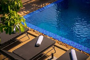 Blanc Smith Residence