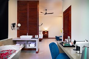 Blanc Smith Residence