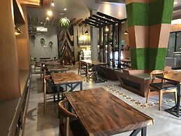 Blanc Smith Residence