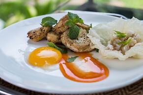 Blanc Smith Residence