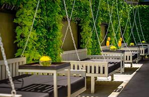 Blanc Smith Residence