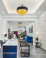 Blanc Smith Residence