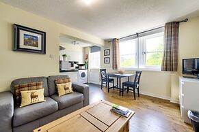 Stunning Studio Apartment Castle View