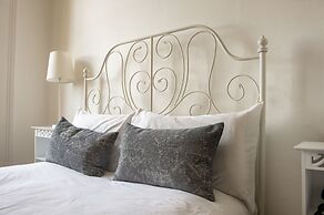 Johnston Terrace Apartment