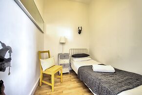 Johnston Terrace Apartment