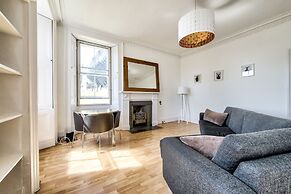 Johnston Terrace Apartment