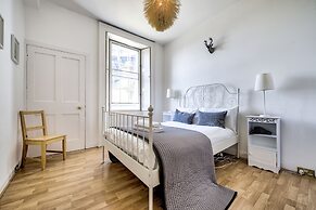 Johnston Terrace Apartment