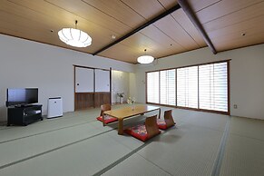 Garden Hotel Shiunkaku Higashimastuyama