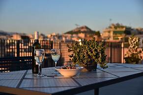 Greece U Around Athens Thissio Suites