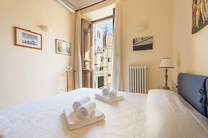 Charming 2bed Apt Overlooking Duomo