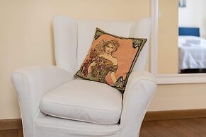 Charming 2bed Apt Overlooking Duomo