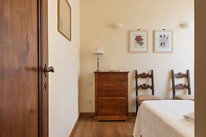 Charming 2bed Apt Overlooking Duomo
