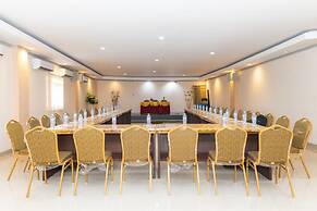 RedDoorz Plus @ Paal 2 Manado