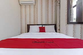 RedDoorz Plus @ Paal 2 Manado