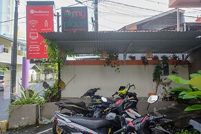 RedDoorz @ Jalan Pramuka Manado