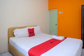 RedDoorz @ Jalan Pramuka Manado