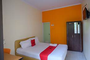 RedDoorz @ Jalan Pramuka Manado