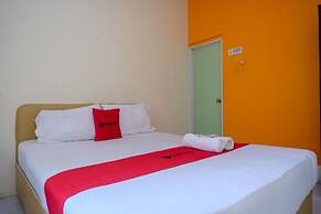 RedDoorz @ Jalan Pramuka Manado