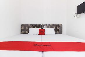 RedDoorz near Sam Ratulangi Airport