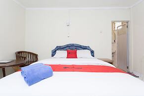 RedDoorz @ Supratman Street