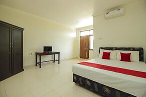RedDoorz @ Malalayang Manado