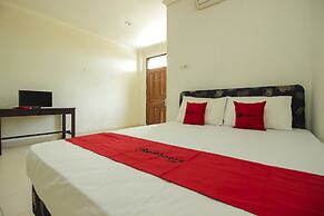 RedDoorz @ Malalayang Manado