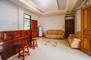 RedDoorz @ Malalayang Manado