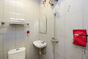 RedDoorz near Bethesda Manado