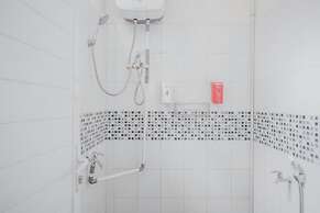 RedDoorz near Lampung Walk