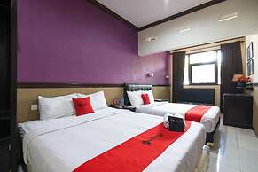 RedDoorz @ Urip Sumoharjo