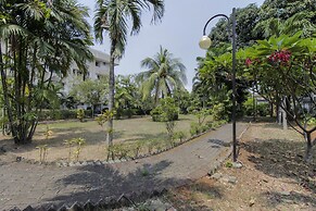 RedDoorz Plus near GBK Senayan